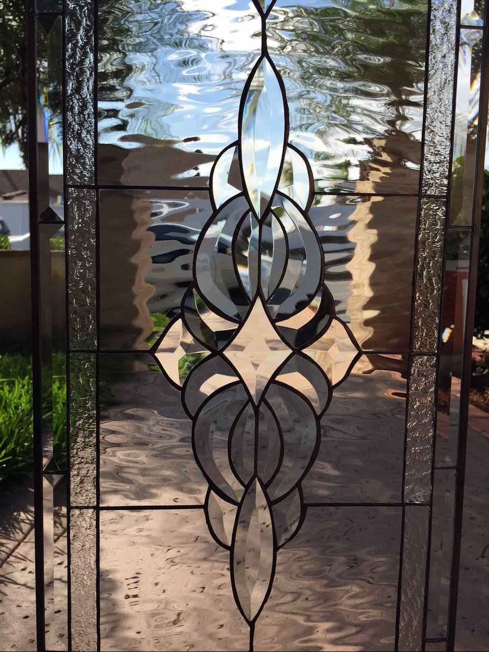 The “Oakley” Classic Beveled Clear Glass Cluster with Leaded Waterglass ...