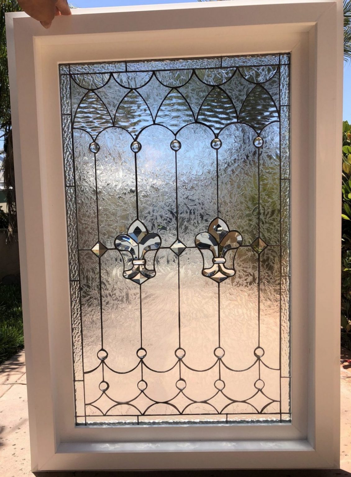 Vinyl Framed And Insulated The “wildomar” Fleur De Lis Leaded Stained Window Glass Window 7926